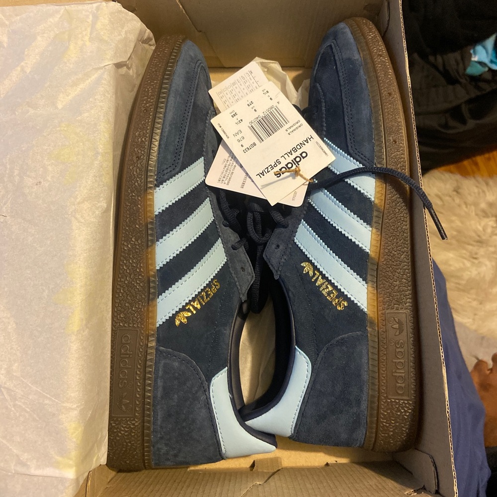 Adidas spezial